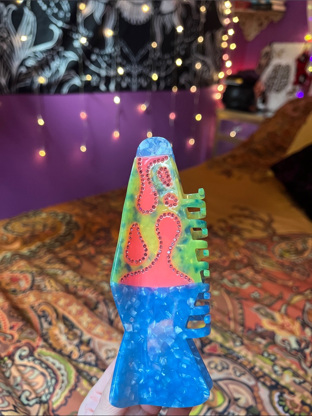 Funky 90s style bedazzled lava lamp hair claw clip